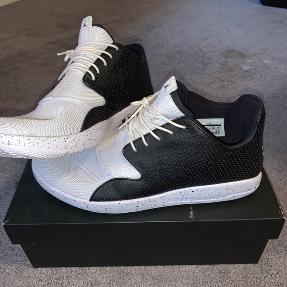 Jordan eclipse - Picture 2 of 3